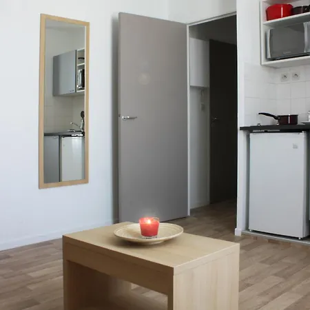 Uxco Republique Hotel apartamentowy
